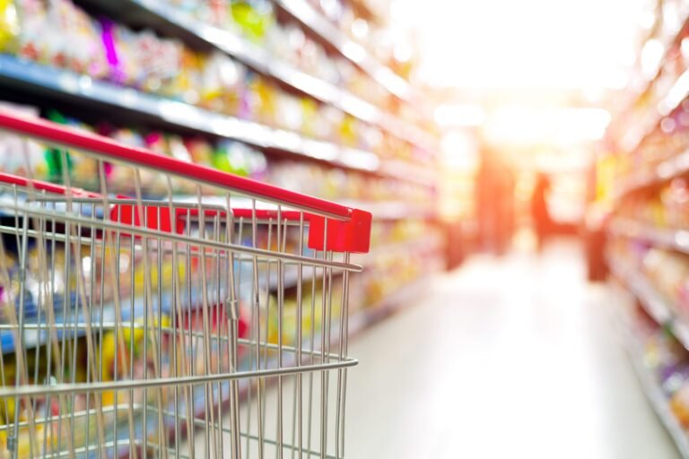 Shopping in Mall Shopping in Mall