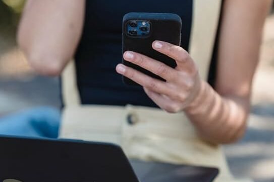 Mobile devices generated over 50% of global website traffic in the first part of 2021 | DMX Marketing Experts